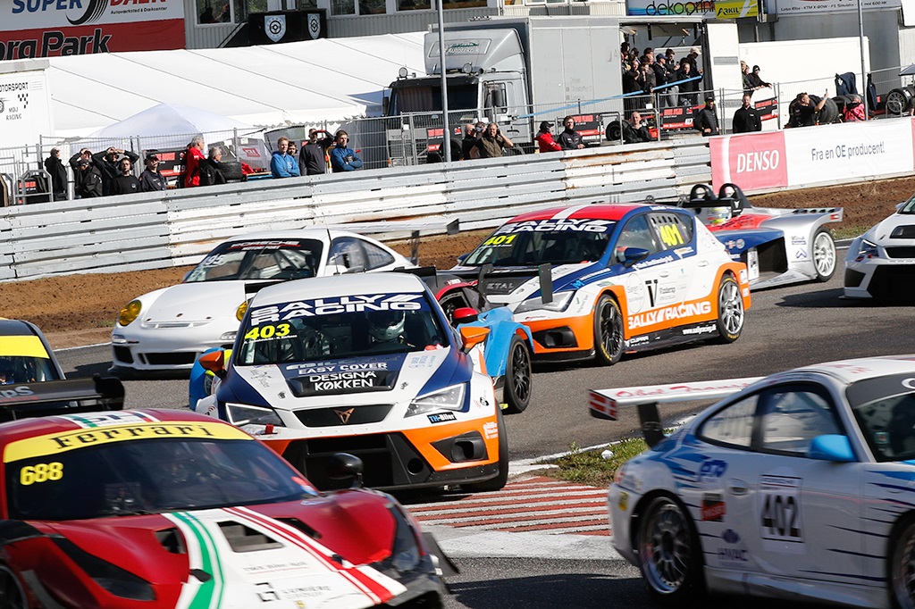Danish Endurance Championship har et rigt varieret udbud af racere i de mange forskellige divisioner.
(Foto: Motorsporten.dk)